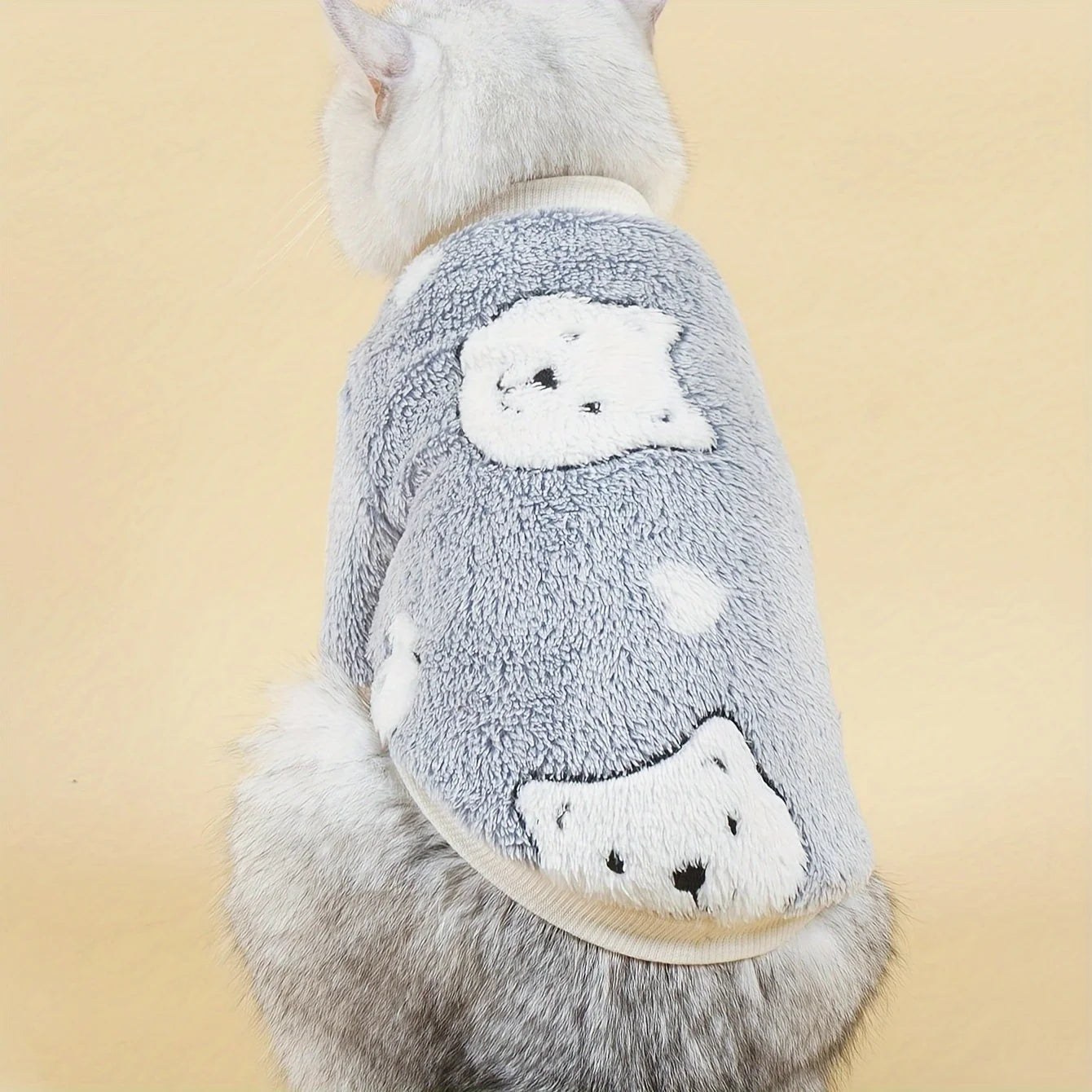 Pet clothes, dogs, cats, flannel guards, comfortable, warm and breathable, simple, generous, fresh and cute