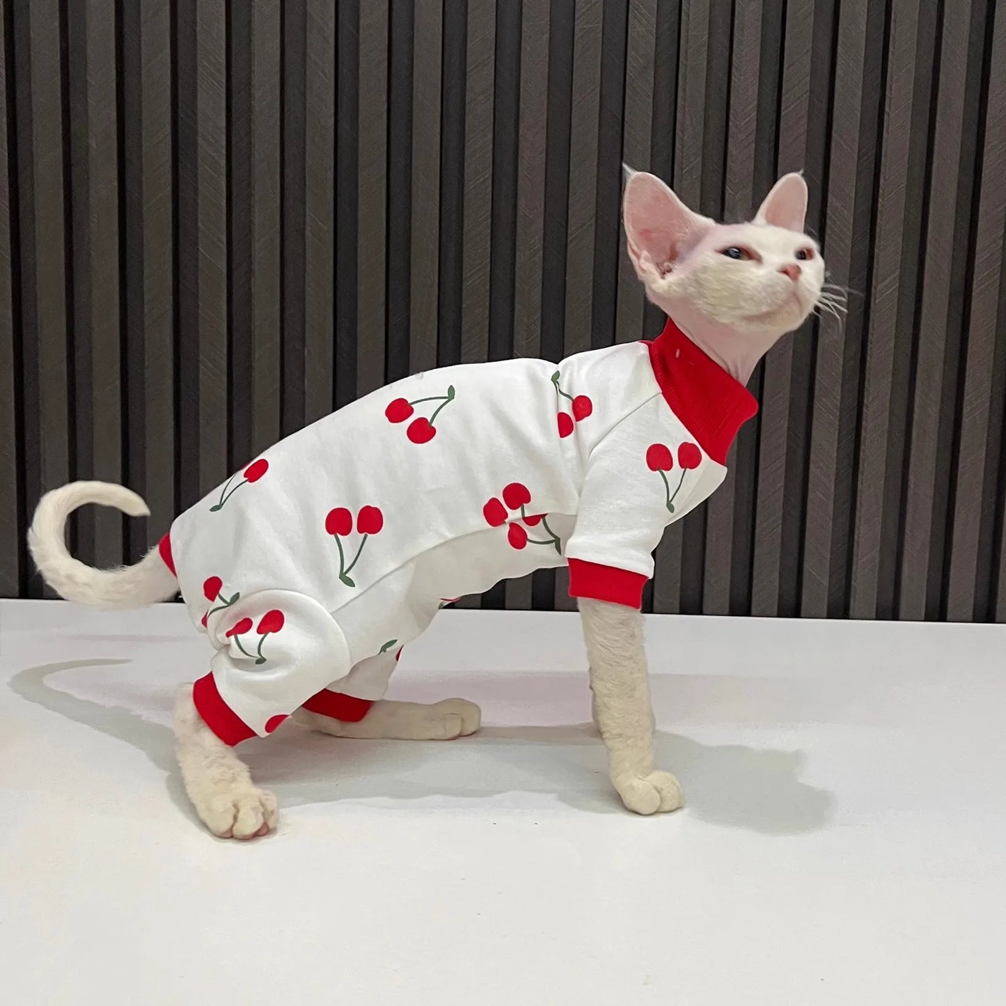 Cartoon quadruple cherry print hairless cat clothes sphynx cat devon all inclusive lint sleeved cat clothes